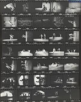 Serie de fotogramas de la presentación de la pieza "Texturas" dirigida por Florencia Va...